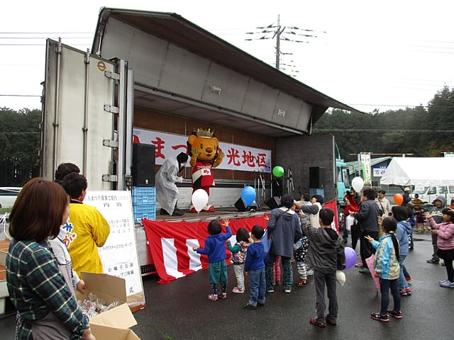 ライトくんとの“じゃんけん大会”♪